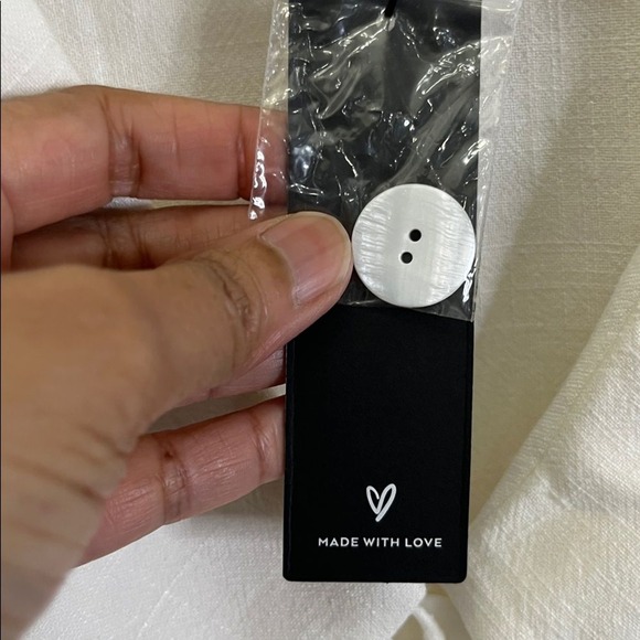 Lulus Uncommon Charm Ivory Lace Button-Up Big Collar Puff Sleeve Top M Boho NWT - Picture 8 of 12